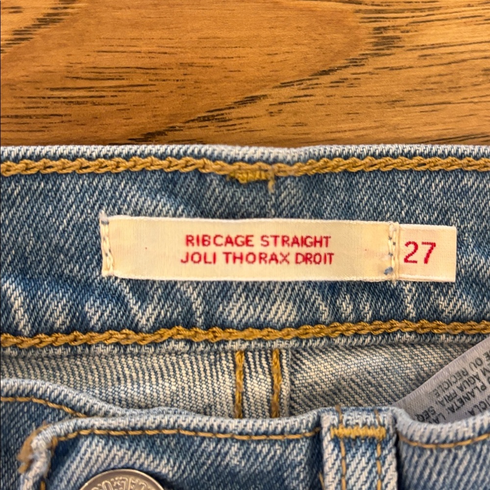 Levi’s Ribcage Straight Jeans - Picture 4 of 5